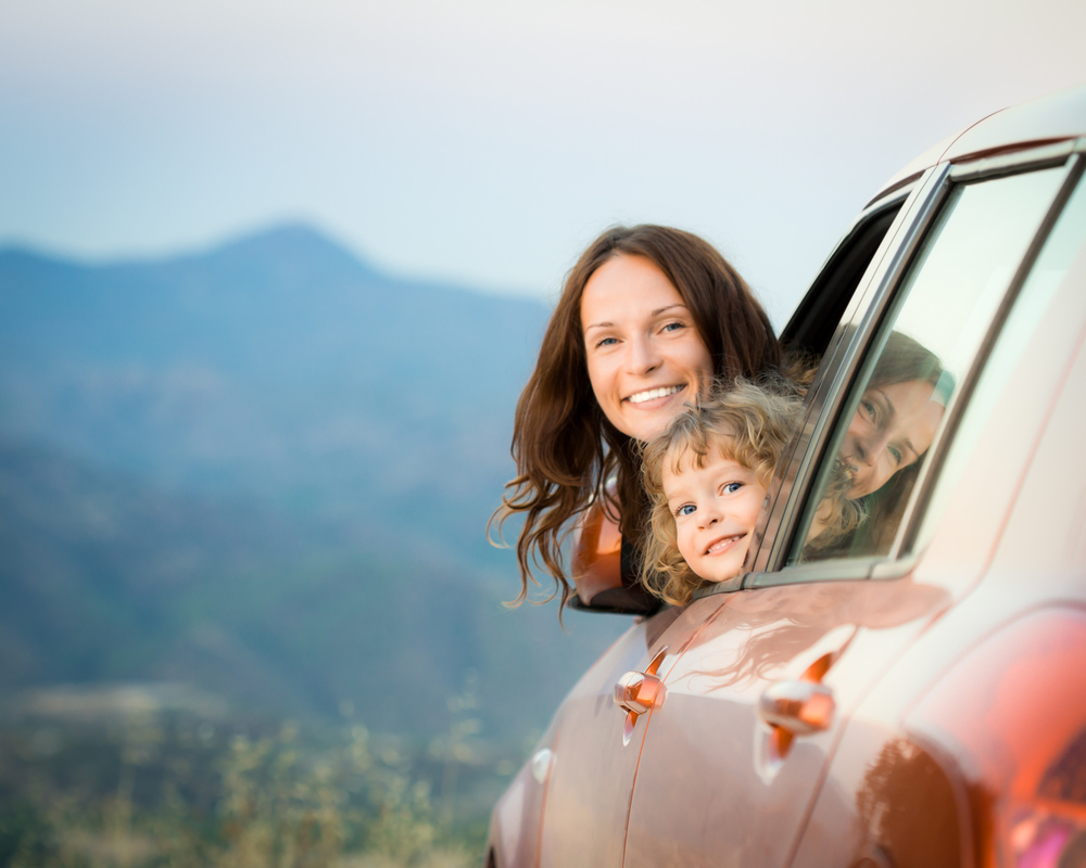 Happy,Family,Travel,By,Car,In,The,Mountains.,Summer,Vacation Happy,Family,Travel,By,Car,In,The,Mountains.,Summer,Vacation